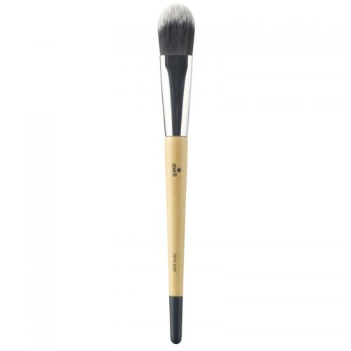 Flat complexion brush